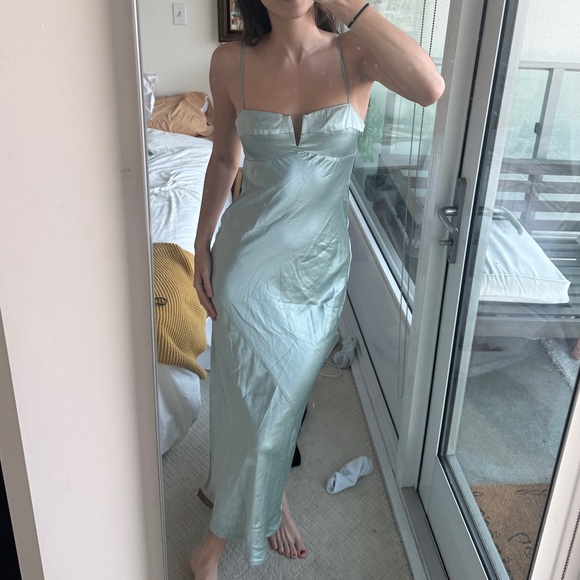 NWT Reformation Brie Silk Maxi Dress - size 2 - Aquamarine - Picture 4 of 9